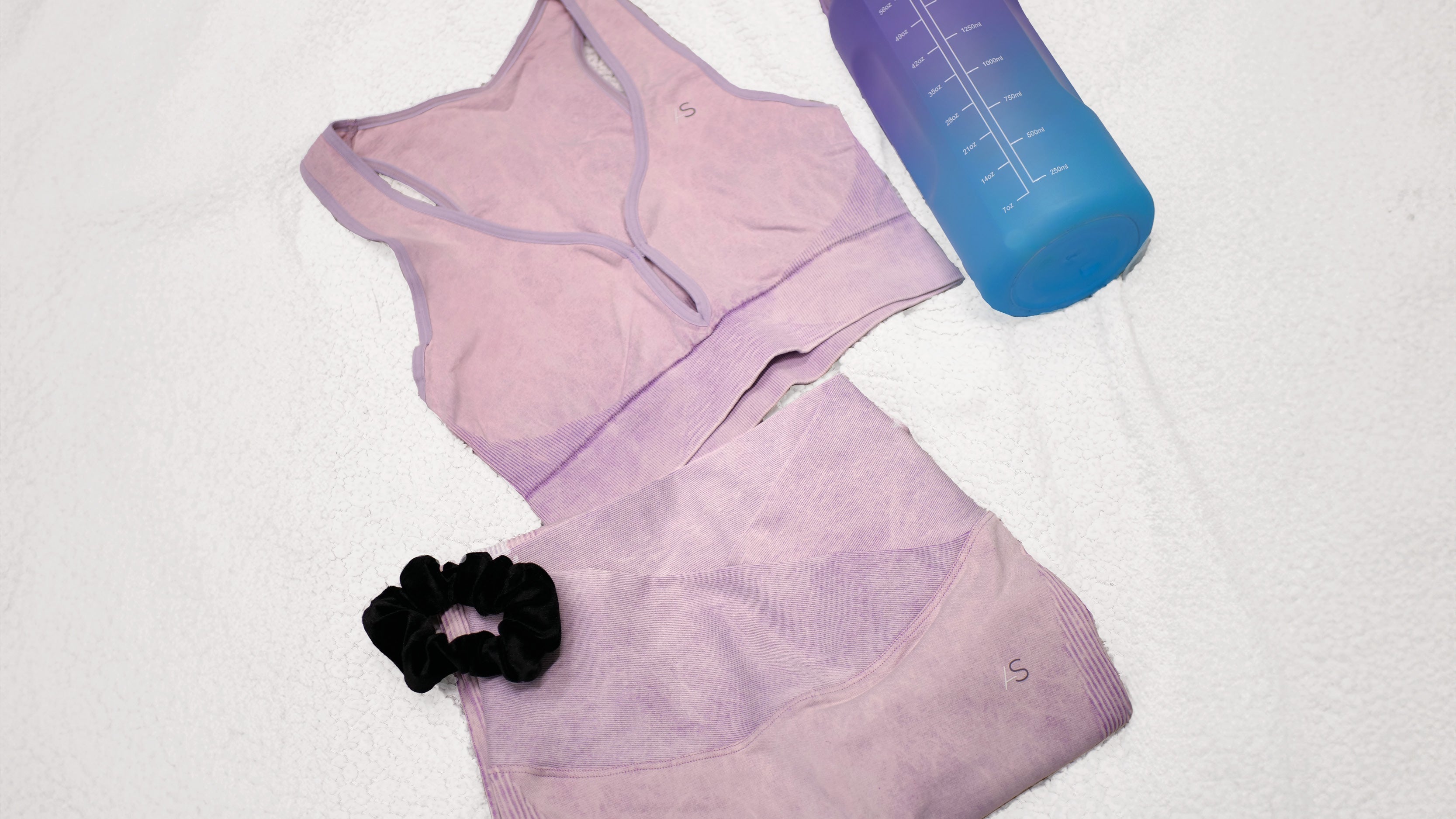 Come lavare e curare l'activewear Athleas