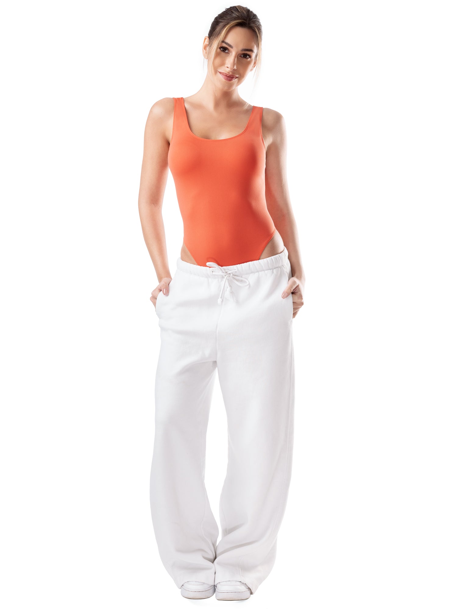 Body scollato sulla schiena