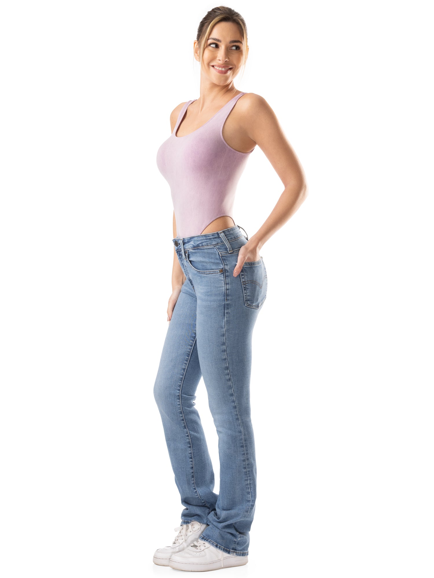 Body scollato sulla schiena